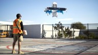 Amazon reanuda sus envíos con drones en Arizona tras choque con grúa
