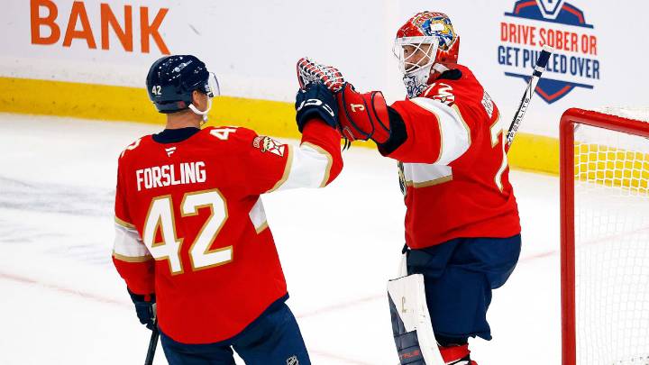 Panthers cap celebration, get back to work with win against Blackhawks