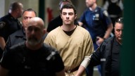 Lawyers seek dismissal of federal charges in slaying of UnitedHealthcare CEO