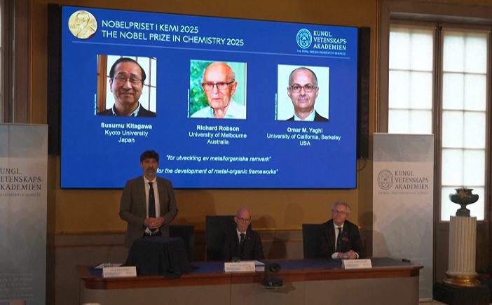 Scientists win the Nobel Prize in chemistry for their development of metal