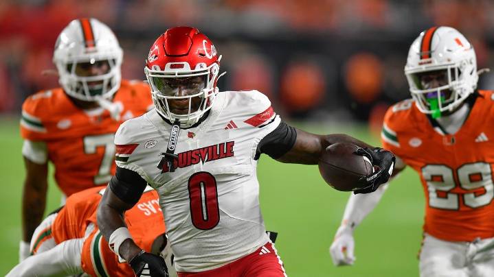 Louisville intercepts 4 of Beck's passes, tops No. 2 Miami 24-21 to end Hurricanes' home streak