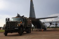 Fuerzas Militares transportan más de una tonelada de productos del Vichada hacia Bogotá