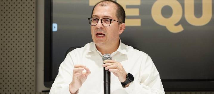 Por “problemas de seguridad”, Barbosa se bajó de la carrera presidencial