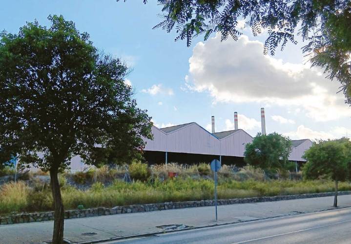 Pelayo avala el desarrollo de los suelos de la antigua fábrica de botellas