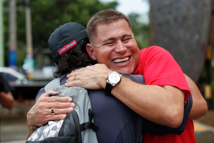 Llega a El Salvador el periodista Mario Guevara tras ser deportado de Estados Unidos