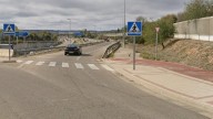 Dos ciclistas heridos tras una colisión con un coche en la carretera de Rueda en Valladolid