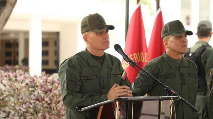 Padrino López: FANB se mantiene vigilante ante amenaza militar EEUU en el Caribe