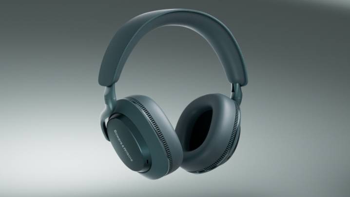 Bowers & Wilkins Adds Frost Blue Finish to Px7 S3 Headphones