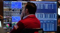 CBS News poll finds negativity on economy, job market and concerns about AI's impact