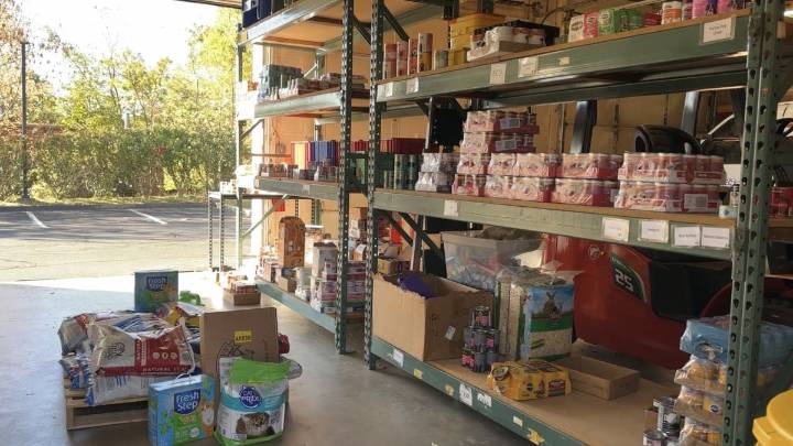 Connecticut Humane Society offers free pet food to federal workers during government shutdown