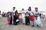 Más de 60 niños protagonizaron jornada de limpieza y educación ambiental en Playa Loreto