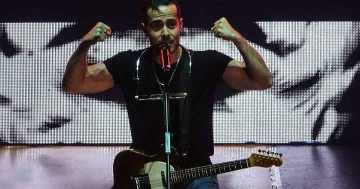 Exguitarrista de Pxndx revela que su esposa lo engañó con José Madero