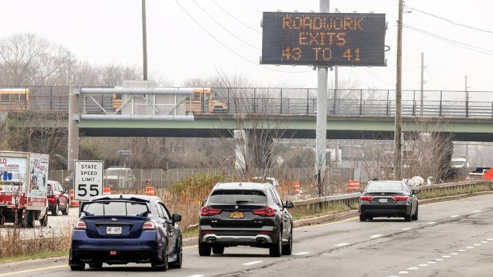 Sunrise Highway, 7 other paving projects set for LI in 2026