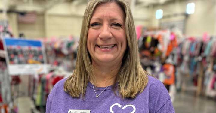 'We help families say yes': Parent organizes pop-up sale in West Bend to help families save on kids’ items