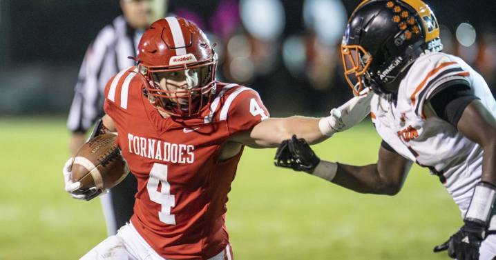 Mount Carmel wins fourth consecutive game