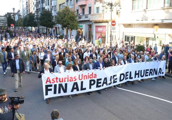 Una Asturias unida se moviliza contra el peaje del Huerna