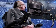 La contundente advertencia de Stephen Hawking antes de morir sobre el fin de la humanidad por culpa de la IA