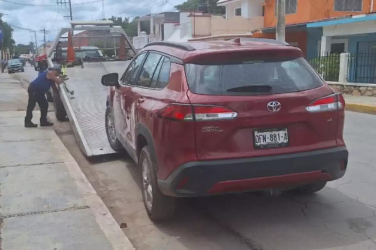Recuperan en Hecelchakán un vehículo robado en la Ciudad de México