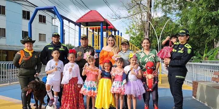 La Policía Nacional y Bienestar Familiar lanzan una campaña para proteger a niños en Halloween: siga estas recomendaciones