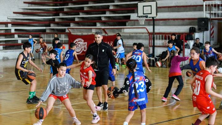 El Plan Nacional de Minibásquetbol pasó por la Capital