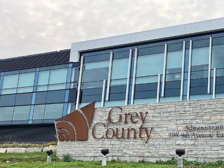 Grey County approves another ambulance base, this one in Dundalk