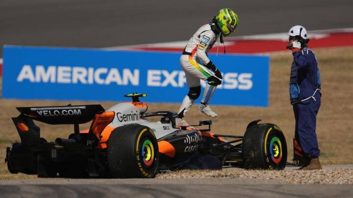 Norris, Piastri crash out again as McLaren’s title hopes implode in US sprint chaos