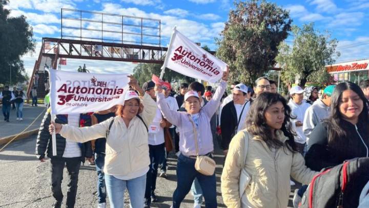 En tiempo real: Contingentes de la UAEH marchan por la autonomía en Pachuca. ¿Cuáles serán sus rutas?