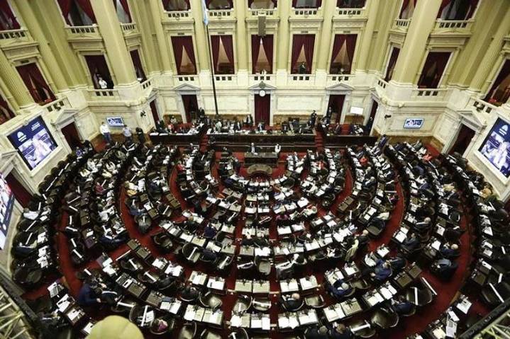 El Gobierno convocará a sesiones extraordinarias para tratar las reformas