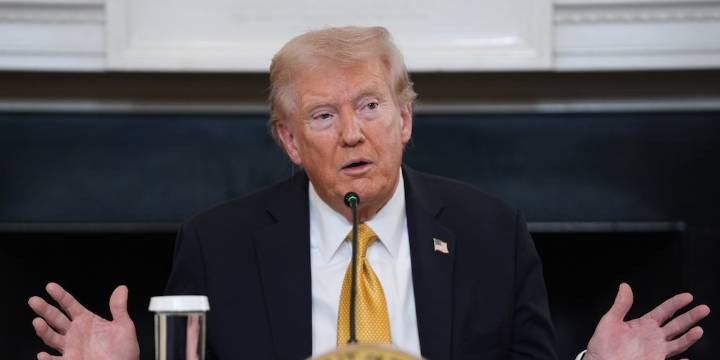 Trump anunció “ataques por tierra” a narcotraficantes tras los dos últimos bombardeos a lanchas