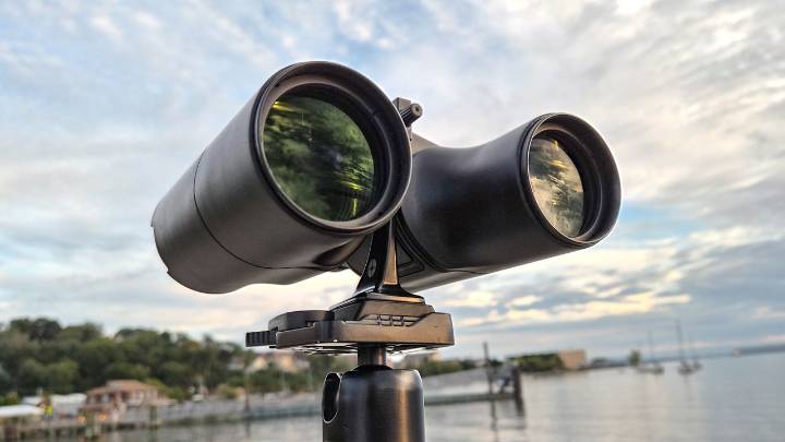 Forget telescopes! I tried these AR smart binoculars and it redefines astrophotography