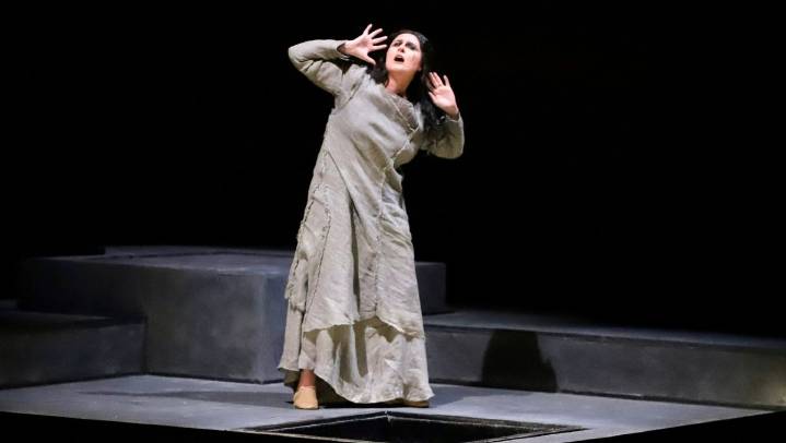 La tragedia de 'Elektra' estremece al Teatro Juárez durante el Cervantino 2025
