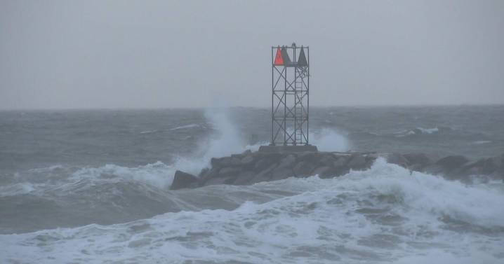 Nor'easter bringing whipping winds and heavy rain to Massachusetts as communities prepare