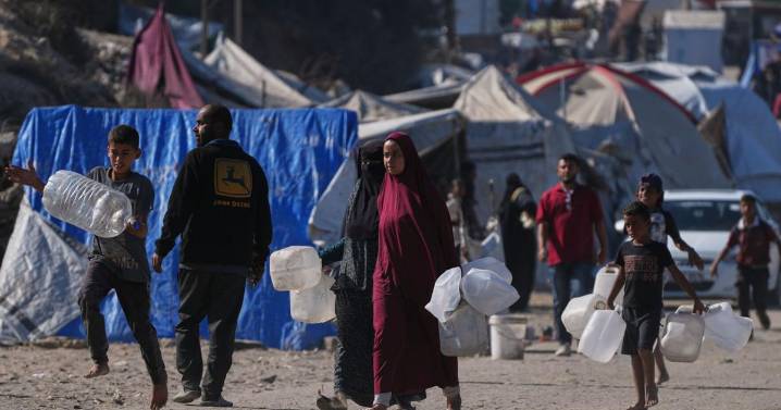 Top officials from US and Qatar join talks aimed at brokering peace in Gaza