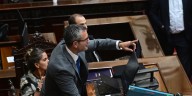Diputados aprobó un proyecto que restringe el uso de los DNU pero hubo cambios y ahora deberá volver al Senado