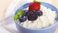 Cómo preparar queso cottage casero: receta rápida, saludable, económica y alta en proteína