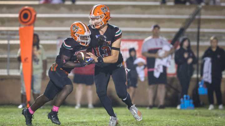 Inside Eastside football, Gator Hoskins' run to third district crown
