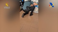 Un vecino de La Laguna, bajo la lupa de la Guardia Civil en el aeropuerto de Tenerife Norte: lo que llevaba en su equipaje dejó a todos sin palabras
