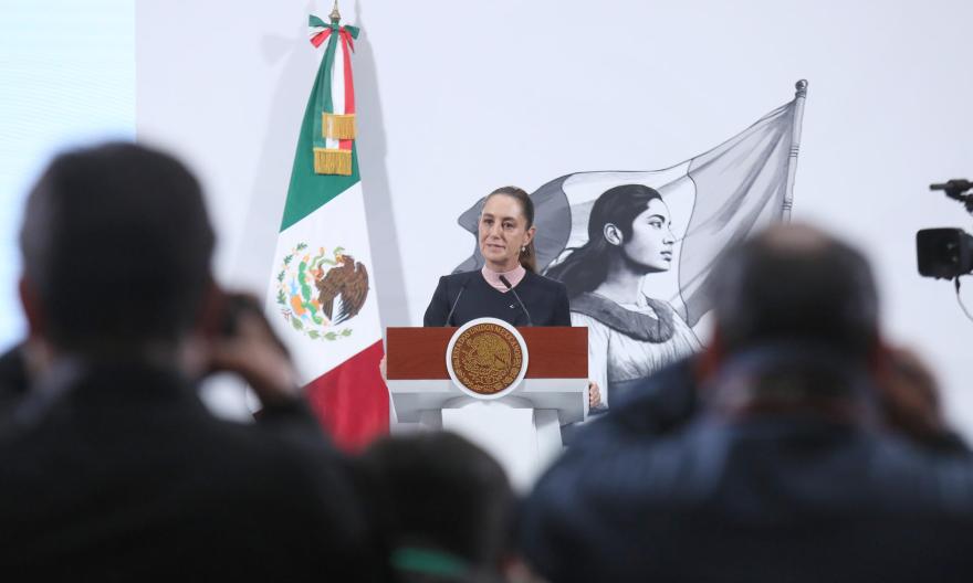 México critica la cancelación de vuelos a EE.UU. y advierte de miles de afectados