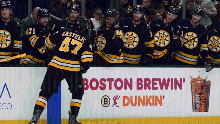 Kastelic has 2 points, Bruins top Sabres to win 3rd straight