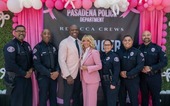 Fashion show in Pasadena’s Old Town supports breast cancer awareness