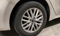¿Dónde colocar llantas nuevas? Descubre la opción más segura para tu auto