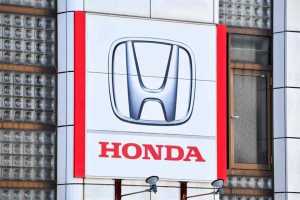 Suspende Honda producción en México por escasez de chips
