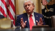 Trump dice que bajará los precios de los fármacos “hasta un 500%” después de que su sobrina lo acusara de no saber matemáticas básicas