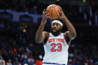Knicks plan to load manage oft-injured center this season