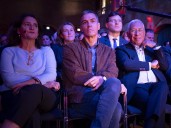 Del "Pedro, te necesitamos" al "¿qué le pasa a Sánchez?": el presidente desata aplausos en el congreso socialista europeo y preguntas por su delgadez
