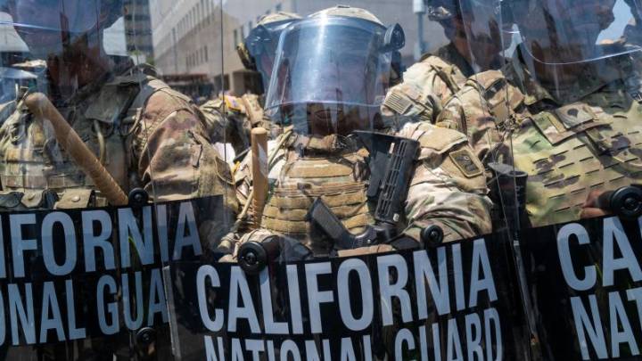 Trump is sending 300 California National Guard members to Oregon, Newsom says, after judge paused plan to deploy troops
