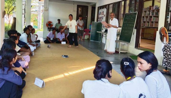 Celebrating Akashvani’s 90 golden years, Akashvani Tezu & Bamboosa Library conduct quiz for college students