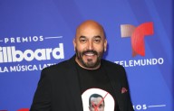 Lupillo dijo que su sobrina Chiquis tuvo una relación con una amiga de Jenni Rivera