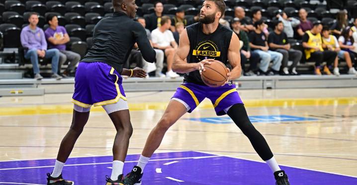 Maxi Kleber’s oblique strain injury, explained