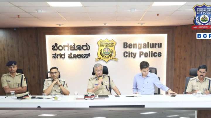 Police issue strict directives to firecracker traders ahead of Deepavali